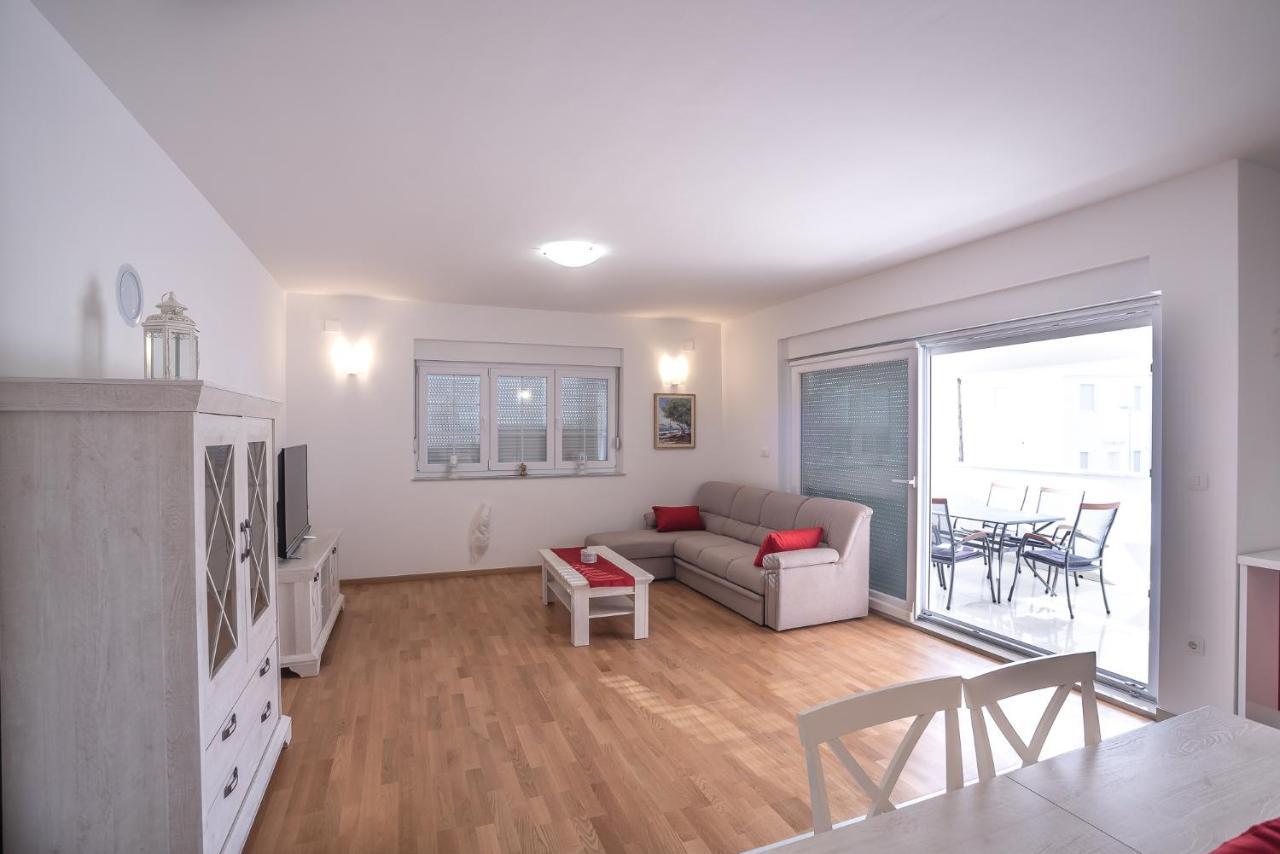 Apartments Sandrina Врси Экстерьер фото