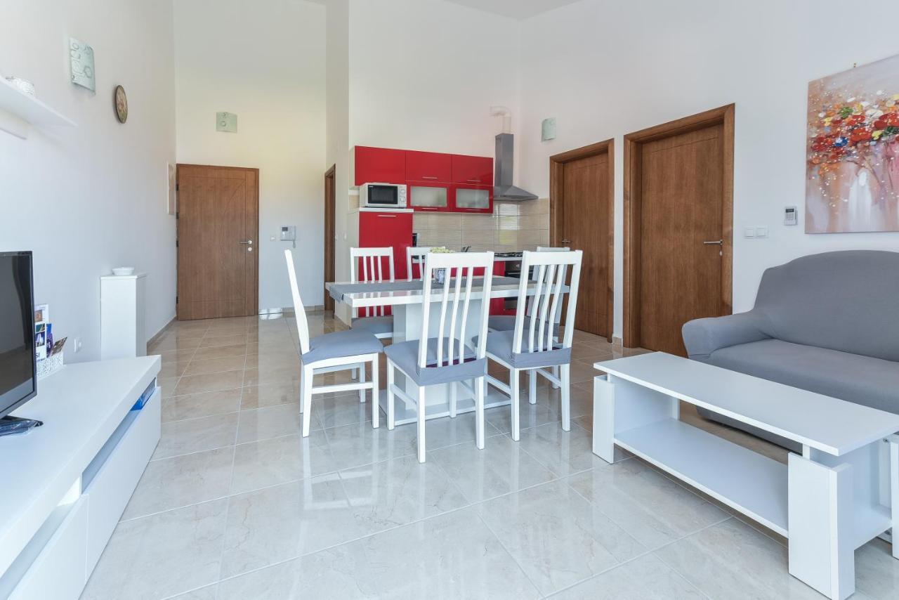 Apartments Sandrina Врси Экстерьер фото