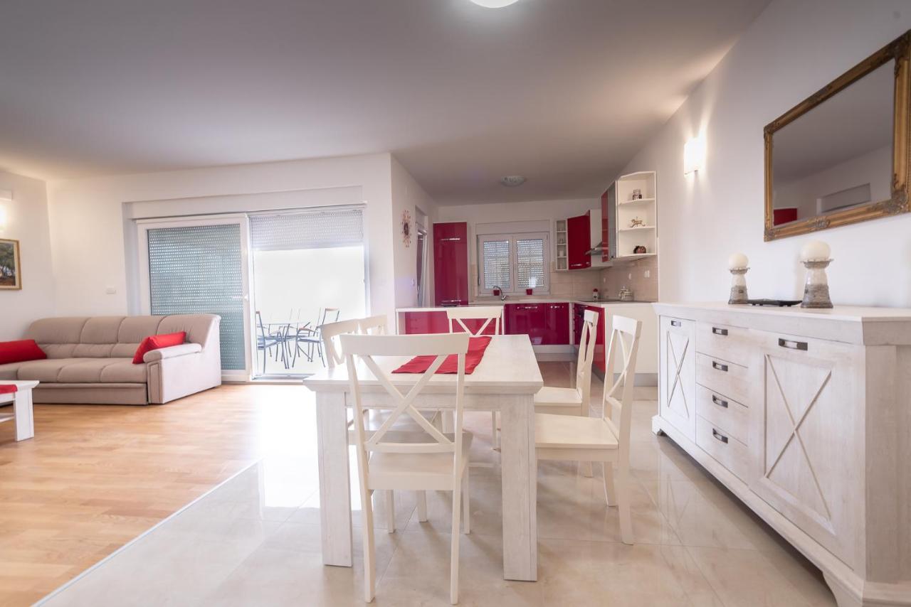 Apartments Sandrina Врси Экстерьер фото