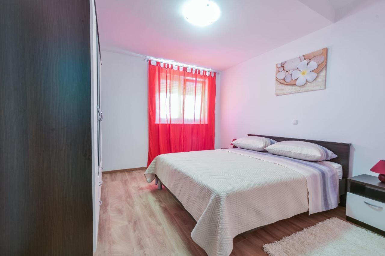Apartments Sandrina Врси Экстерьер фото