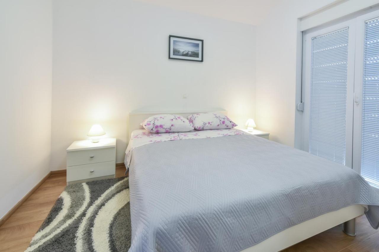 Apartments Sandrina Врси Экстерьер фото